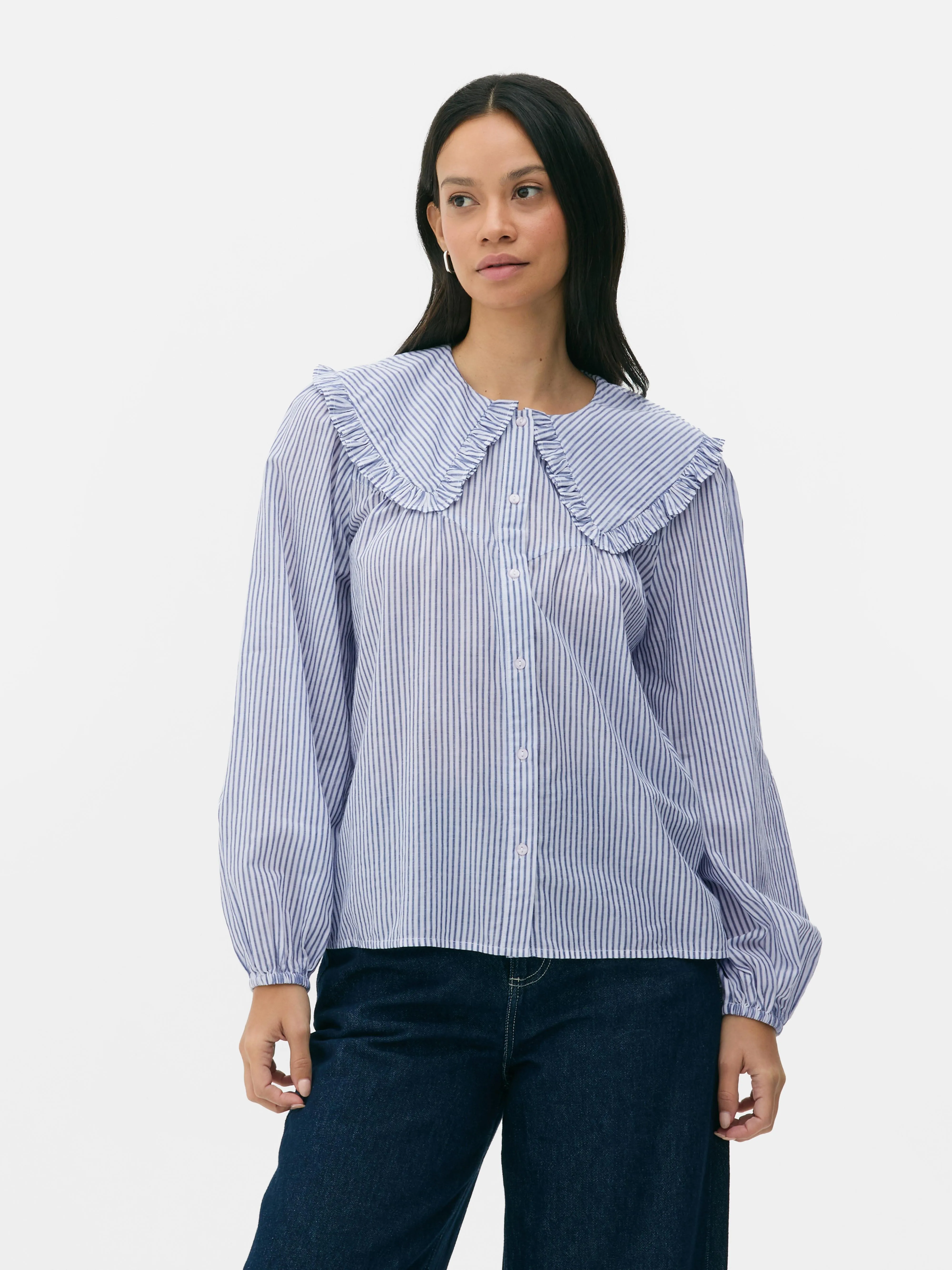 Camicia con colletto e volant