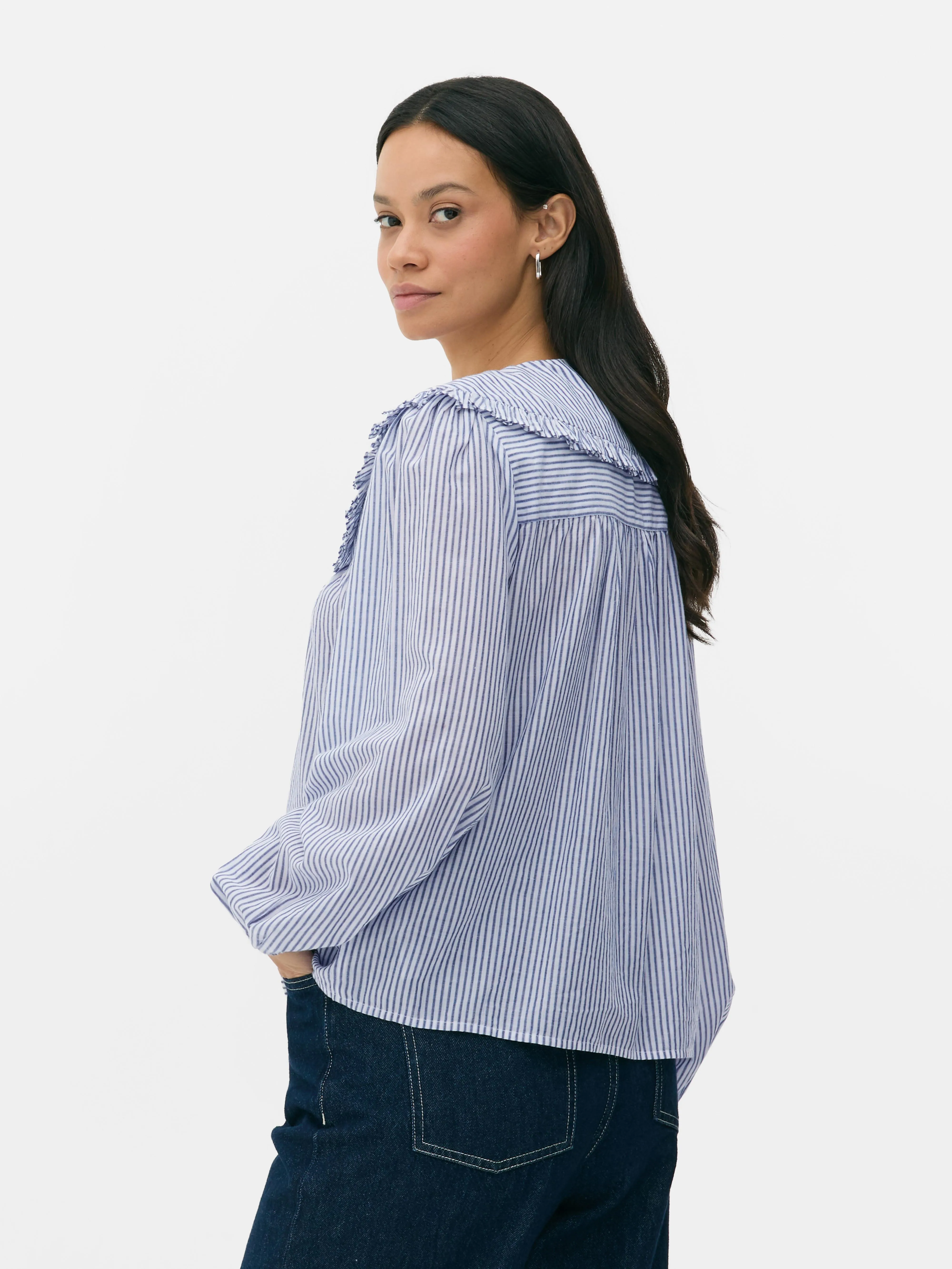 Camicia con colletto e volant