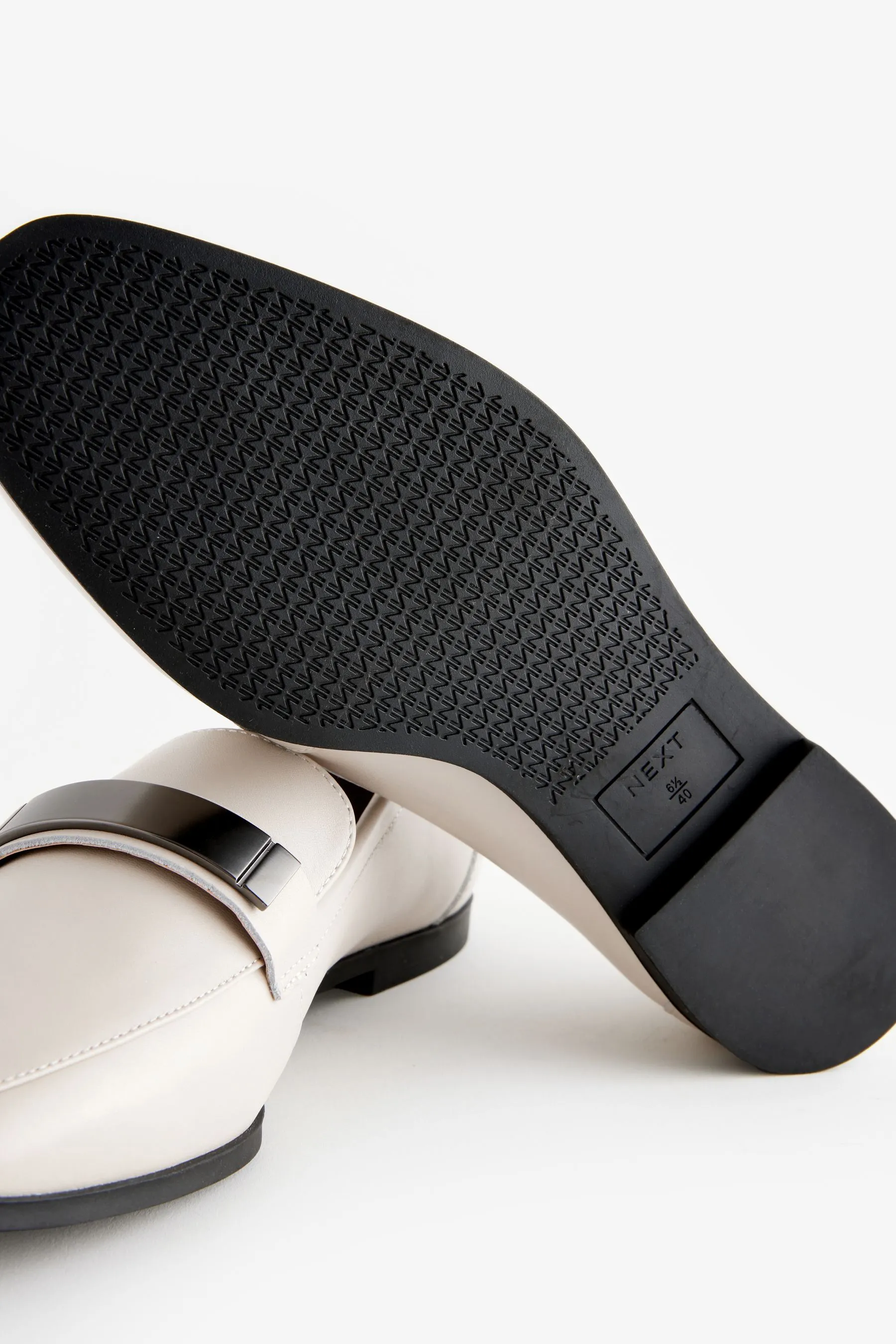 Forever Comfort® - Mocassini slim con dettagli in hardware