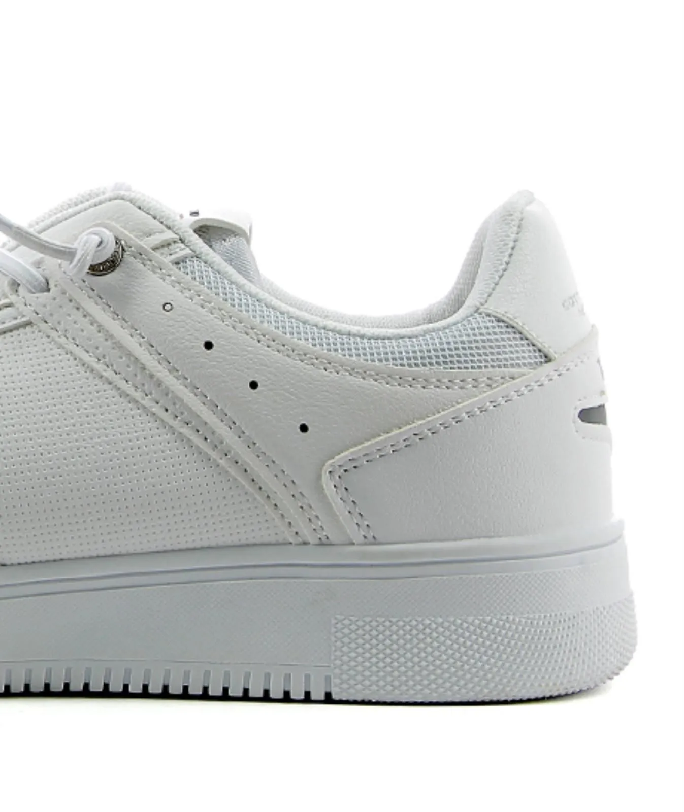 Sneakers basse bianche con lacci